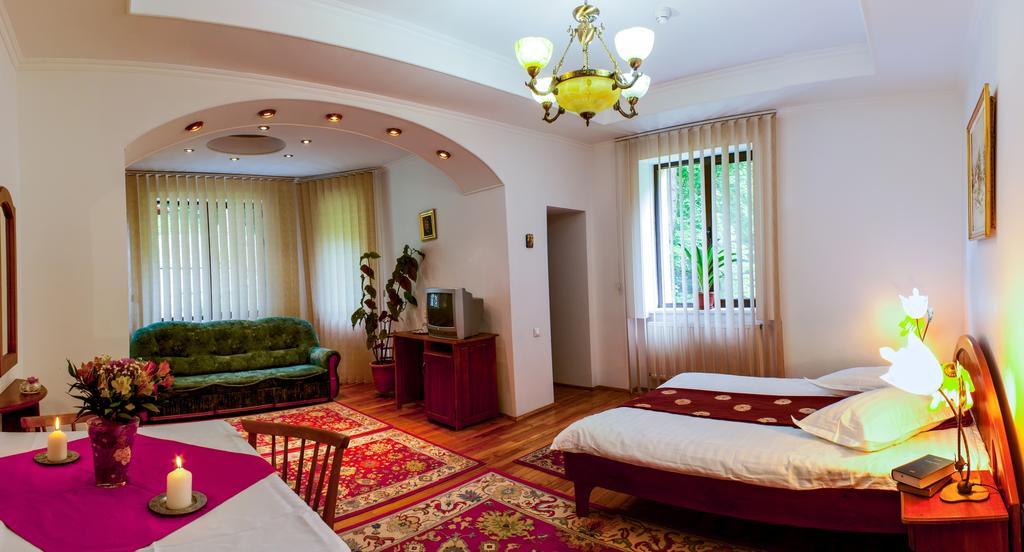 Pensiunea Boema Sinaia Quarto foto